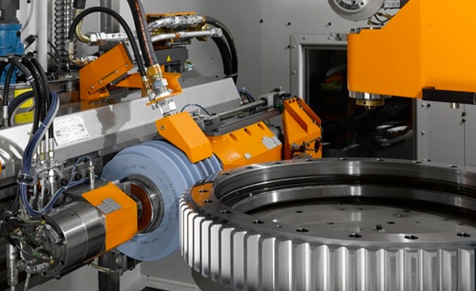 ISO 4–5 gear grinding with a Ra 0.4 μm surface finish