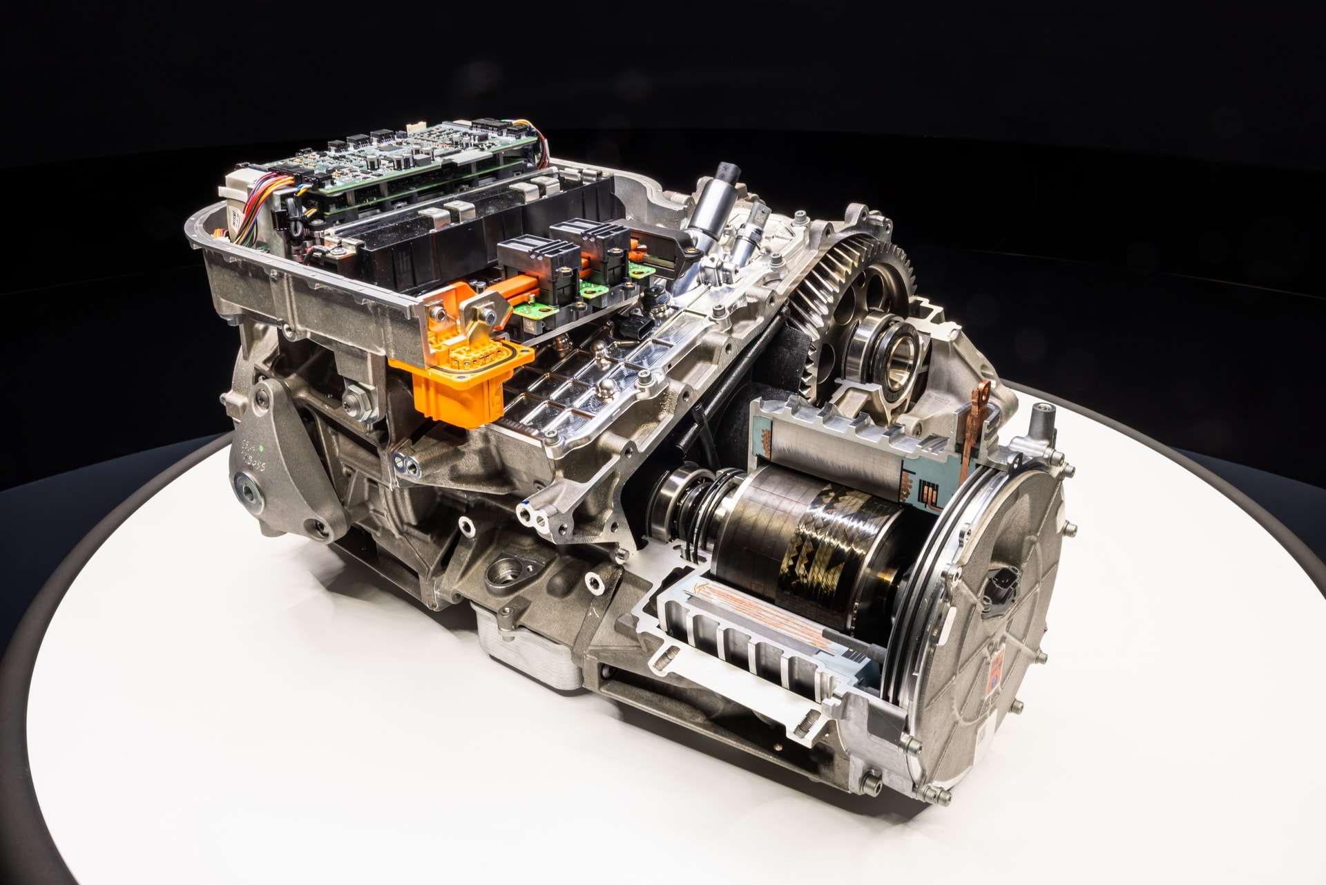 Gear Material Science and Finishing for EV Transmissions
